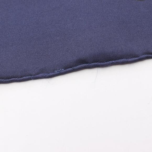 HERMES White Silk Scarf - Picture 4 of 7